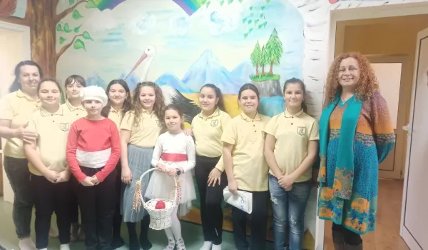 Изображение за Малки и големи, румени - засмени