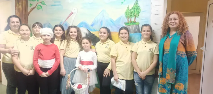 Основно изображение за Малки и големи, румени - засмени