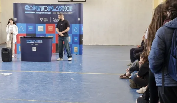 Изображение за Кампания на Durex #SafeToPlayHub