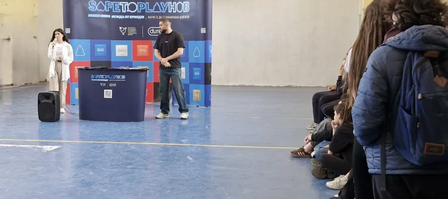 Основно изображение за Кампания на Durex #SafeToPlayHub