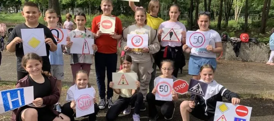 Основно изображение за Тематичен ден за БДП и спортен празник