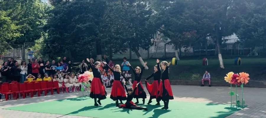 Основно изображение за Празнуваме заедно с приятелите от ДГ &amp;quot;Зорница&amp;quot;