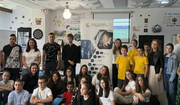 Изображение за Първи ден от Еко лагера на заимовци