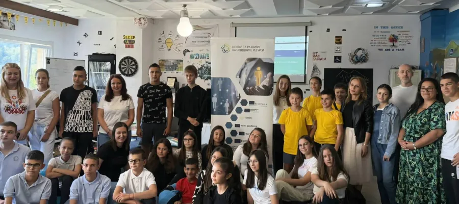 Основно изображение за Първи ден от Еко лагера на заимовци