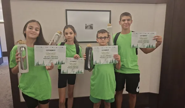 Изображение за Заимовци и Еко лагера