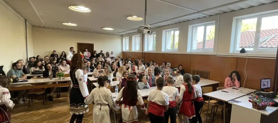 Основно изображение за ПАРТНЬОРСТВО МЕЖДУ УЧИЛИЩЕ И УНИВЕРСИТЕТ