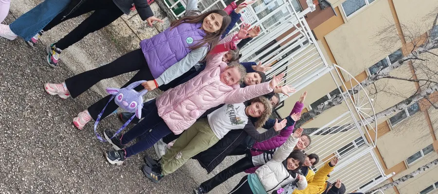 Основно изображение за По следите на ...